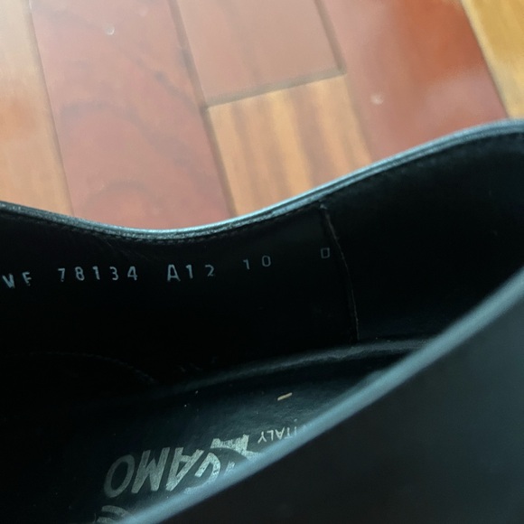 Salvatore Ferragamo lace up leather shoes size 10 - Picture 7 of 8